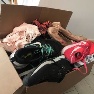 Caja ropa usada mujer talla M y L zapatos 39 1/2